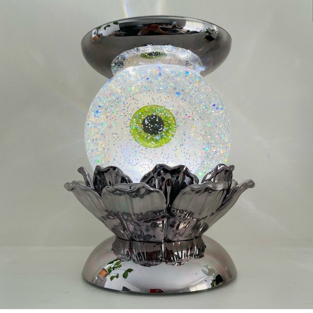 BBW Eyeball Glitter Globe 3-wick candle holder